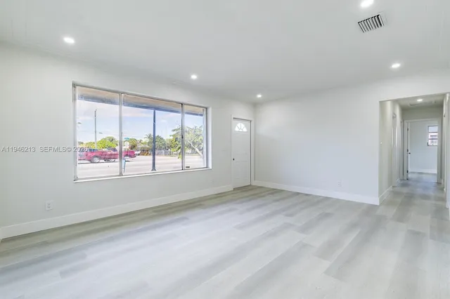 $595,000 | 360 Northwest 199th Street, Miami Gardens, FL 33169