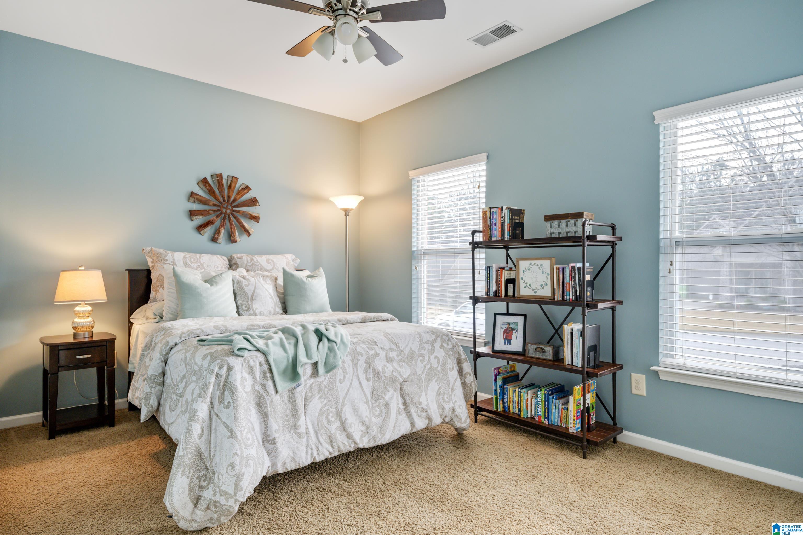 911 Valley Circle Leeds, AL 35094 - Photo 21 of 35
