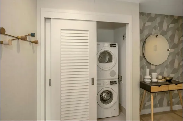 $1,280,000 | 131-01 40 Road, Unit 11N | Flushing