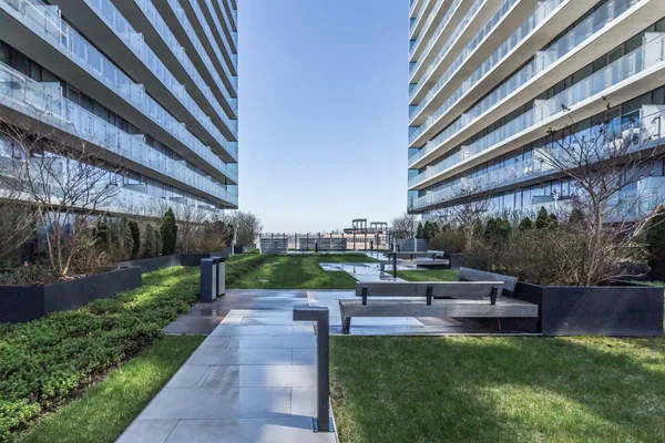 $1,280,000 | 131-01 40 Road, Unit 11N | Flushing