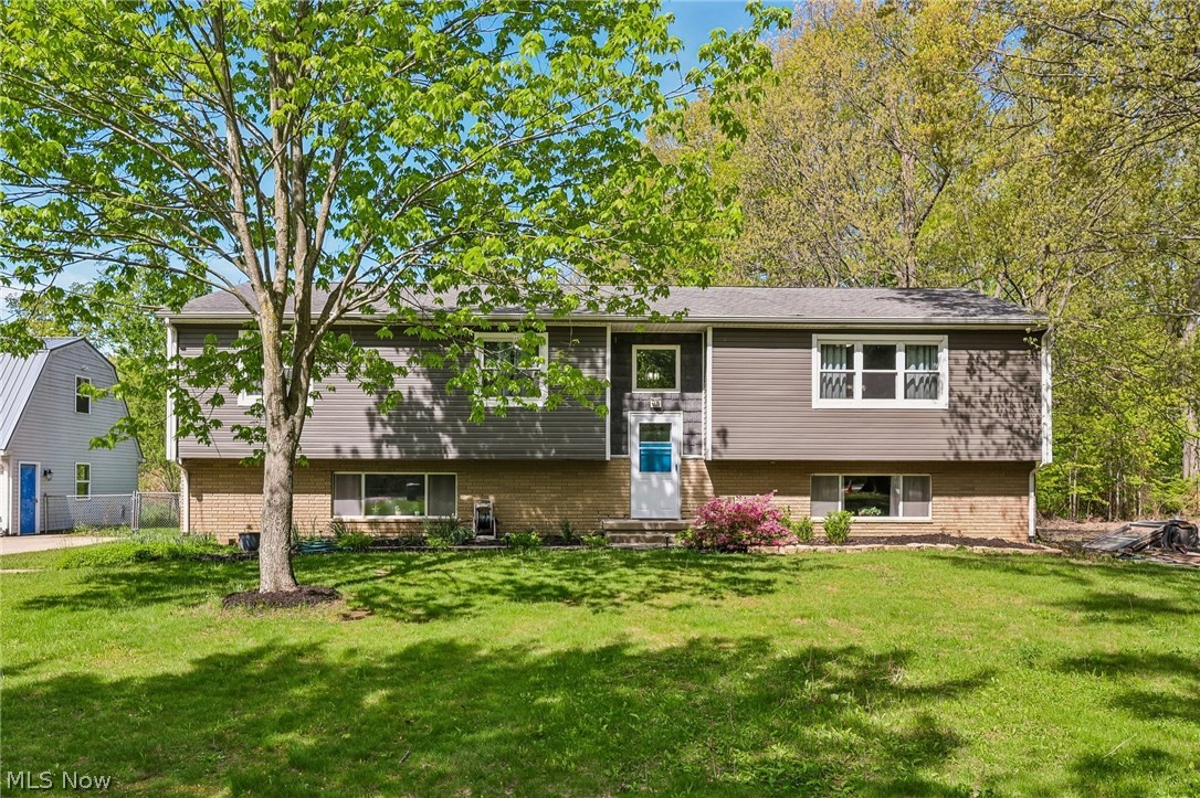 1570 North County Line Road Geneva, OH 44041 - Photo 1 of 39