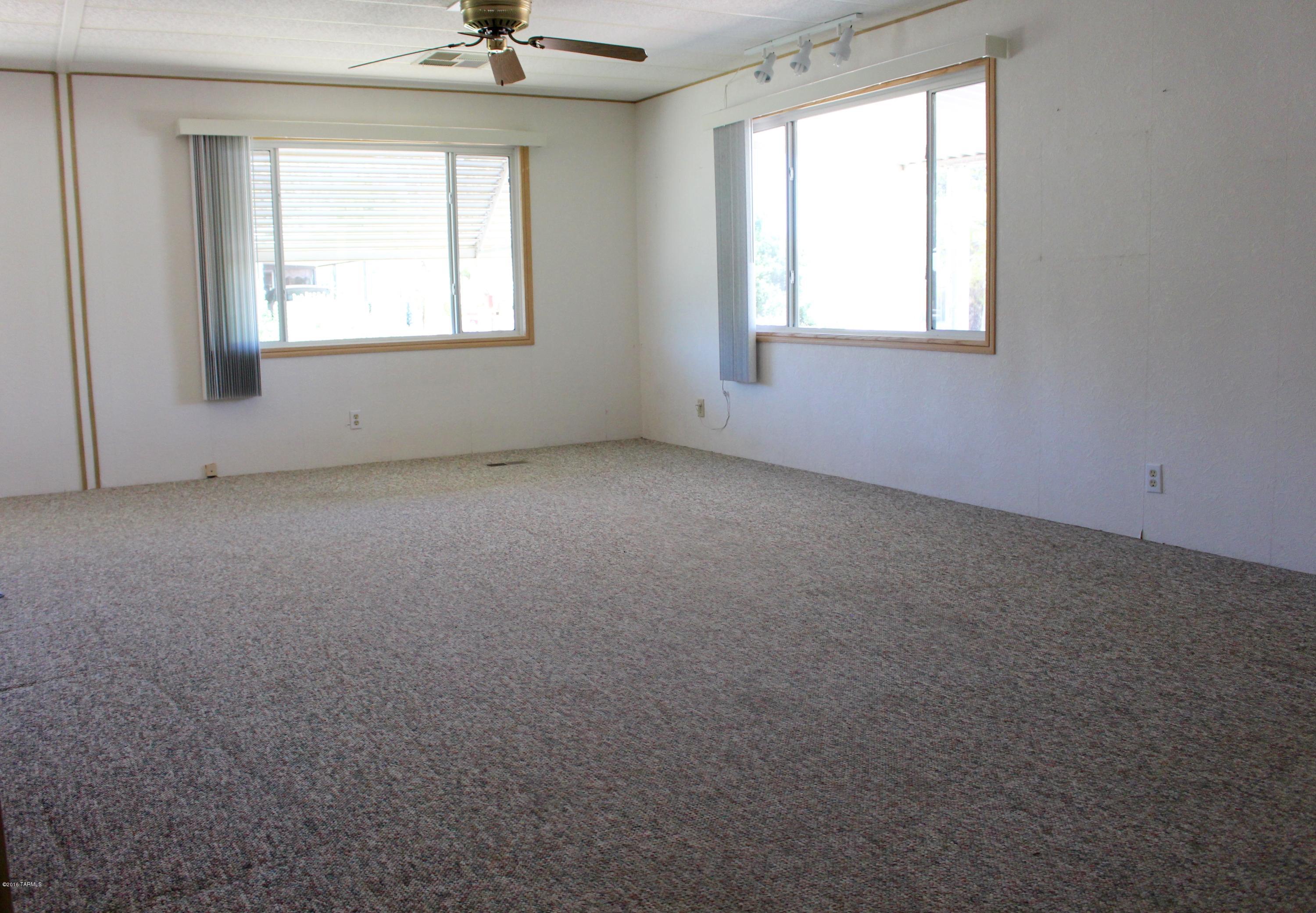 249 West Rama Drive Green Valley, AZ 85614 - Photo 9 of 50