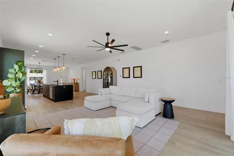 $750,000 | 5160 Dartmouth Avenue North, St. Petersburg, FL 33710