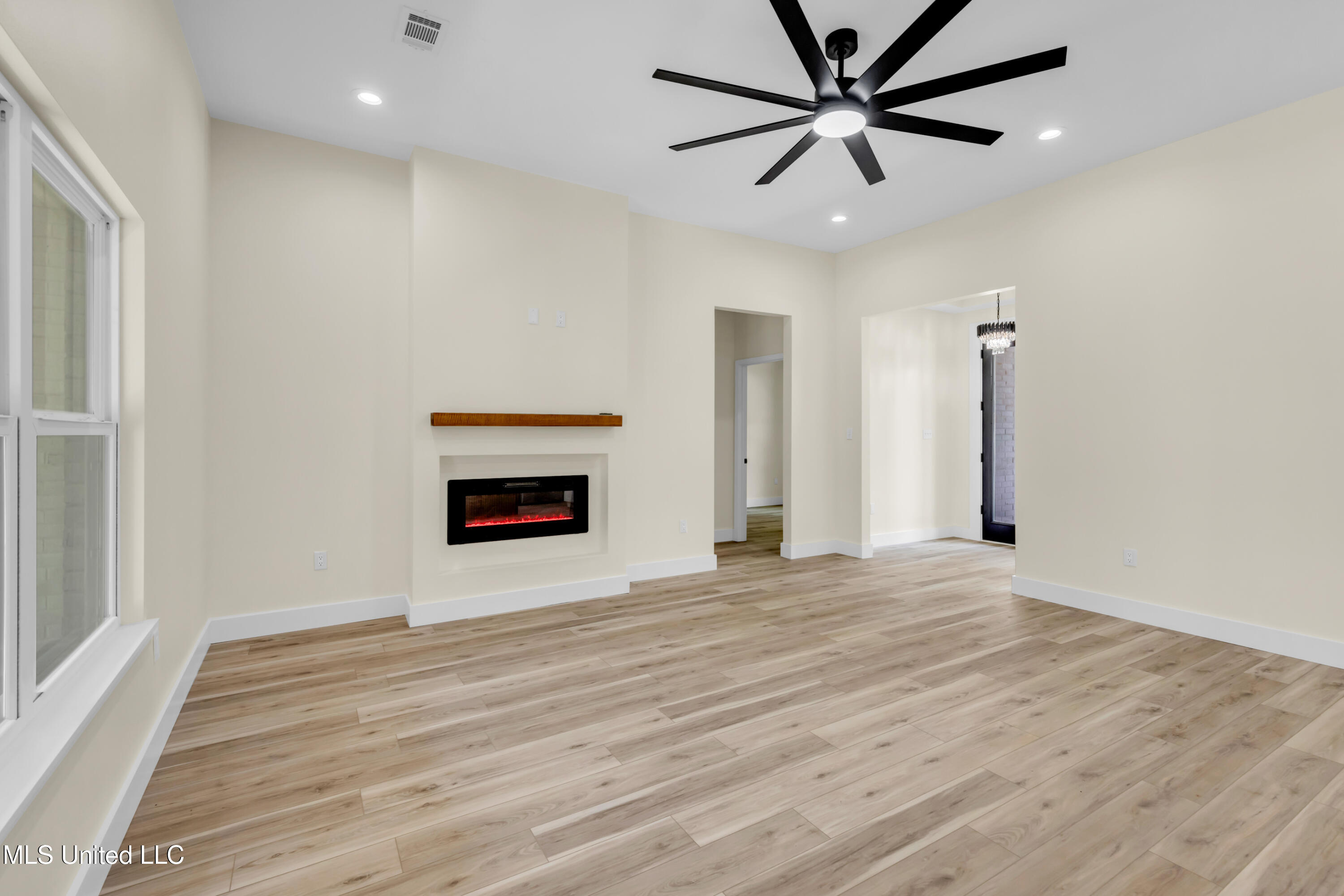 4901 Ashmore Ridge Drive Vancleave, MS 39565 - Photo 11 of 37 4901AshmoreRidgeDr-8