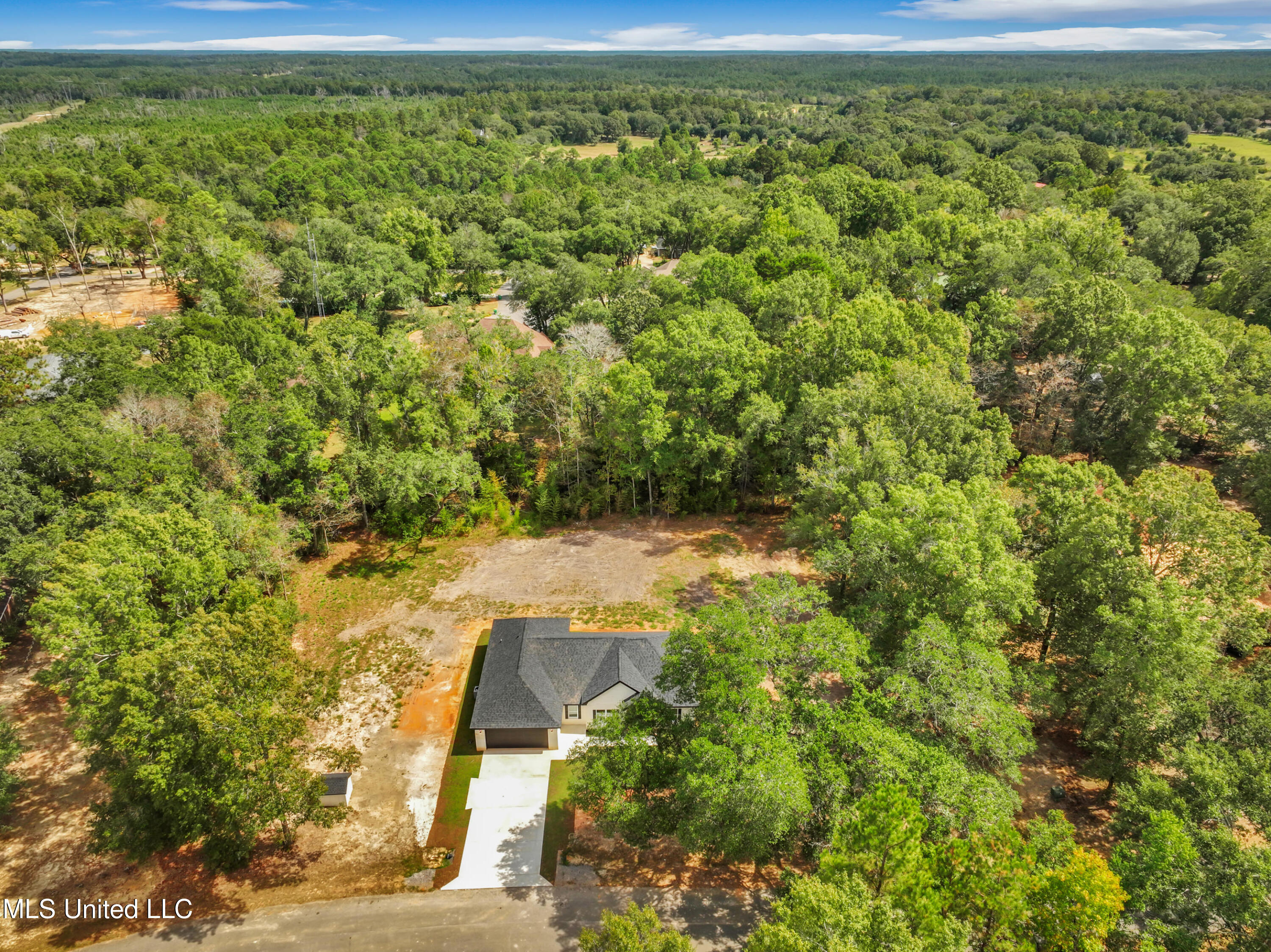 4901 Ashmore Ridge Drive Vancleave, MS 39565 - Photo 35 of 37 4901AshmoreRidgeDr-33