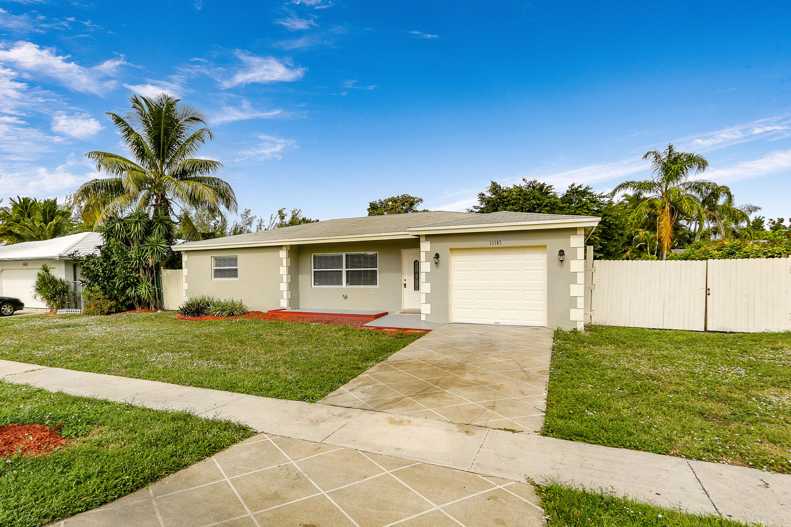 11187 Landsman Street Boca Raton, FL 33428 - Photo 3 of 28 untitled-4