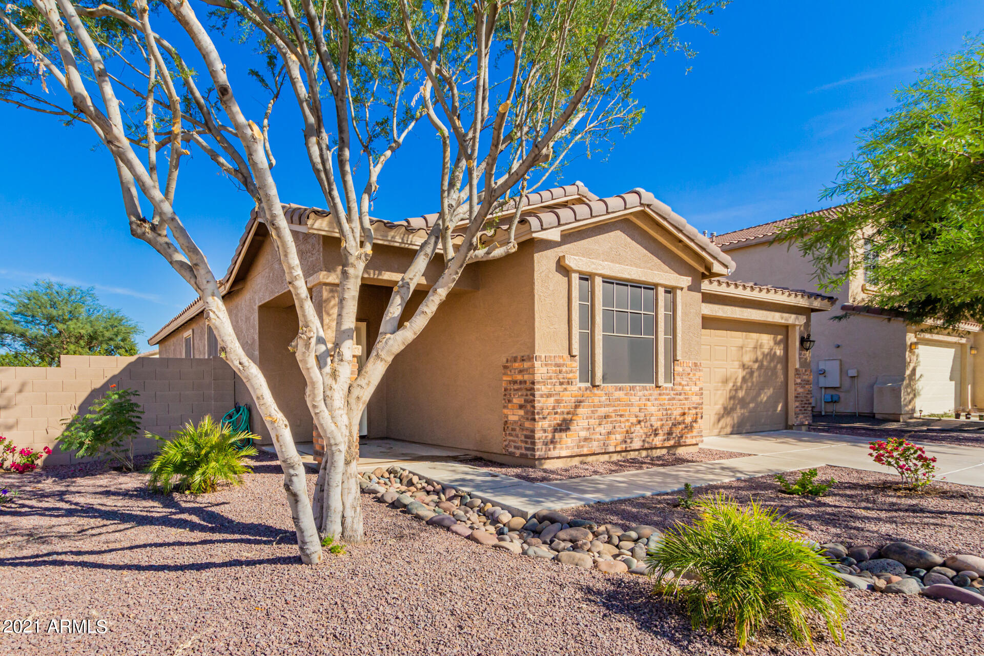 6828 West Maldonado Road Laveen, AZ 85339 - Photo 1 of 26 02 - Maldonado