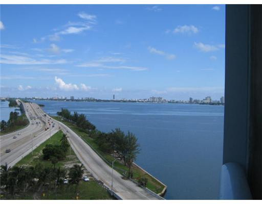601 Northeast 36th Street, Unit 1010 Miami, FL 33137 - Photo 3 of 16 View