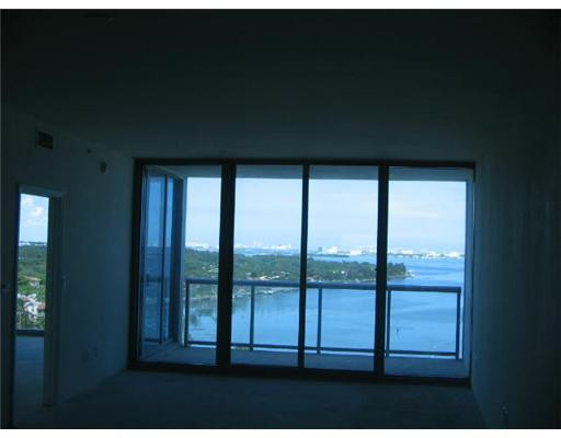 601 Northeast 36th Street, Unit 1010 Miami, FL 33137 - Photo 4 of 16 View