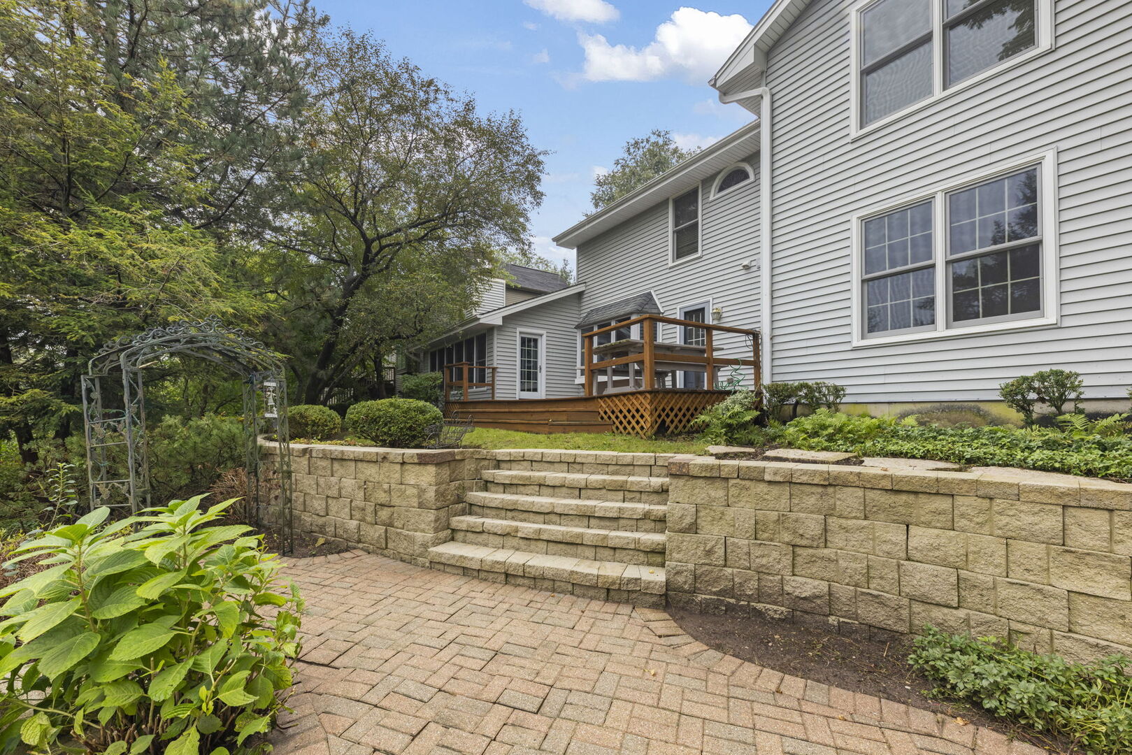 2256 Ridgewood Road Lisle, IL 60532 - Photo 29 of 41 Gallery Image 29