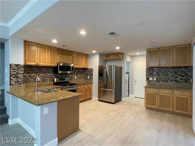 Undisclosed Address Henderson, NV 89014 - Photo 3 of 24