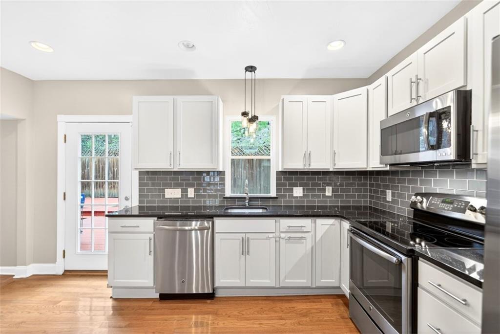 25 Greeley Street Pittsburgh, PA 15203 - Photo 14 of 49