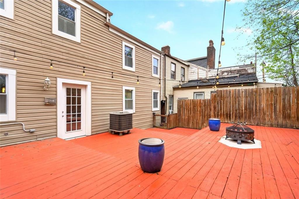 25 Greeley Street Pittsburgh, PA 15203 - Photo 20 of 49 Rear Deck with Privacy Fence off Kitchen