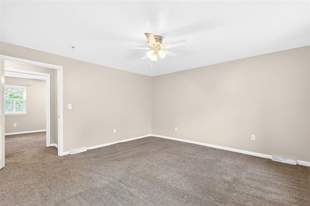 25 Greeley Street Pittsburgh, PA 15203 - Photo 33 of 49 Bedroom 2