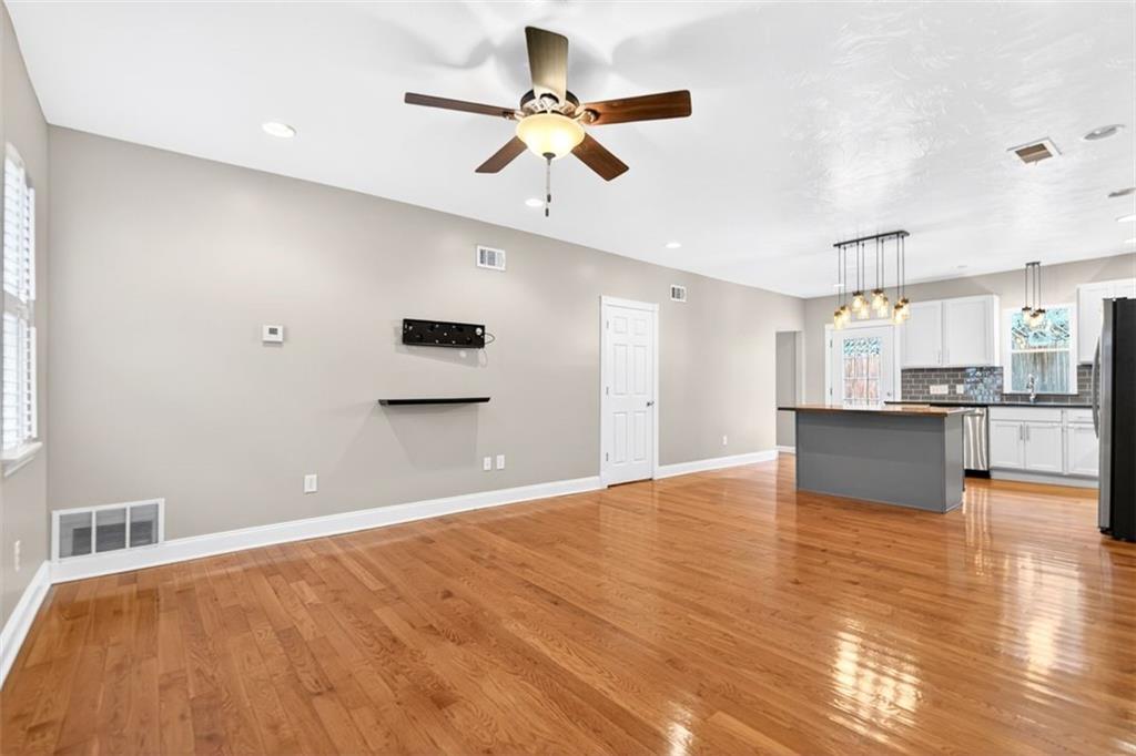 25 Greeley Street Pittsburgh, PA 15203 - Photo 5 of 49