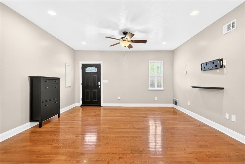 25 Greeley Street Pittsburgh, PA 15203 - Photo 10 of 49