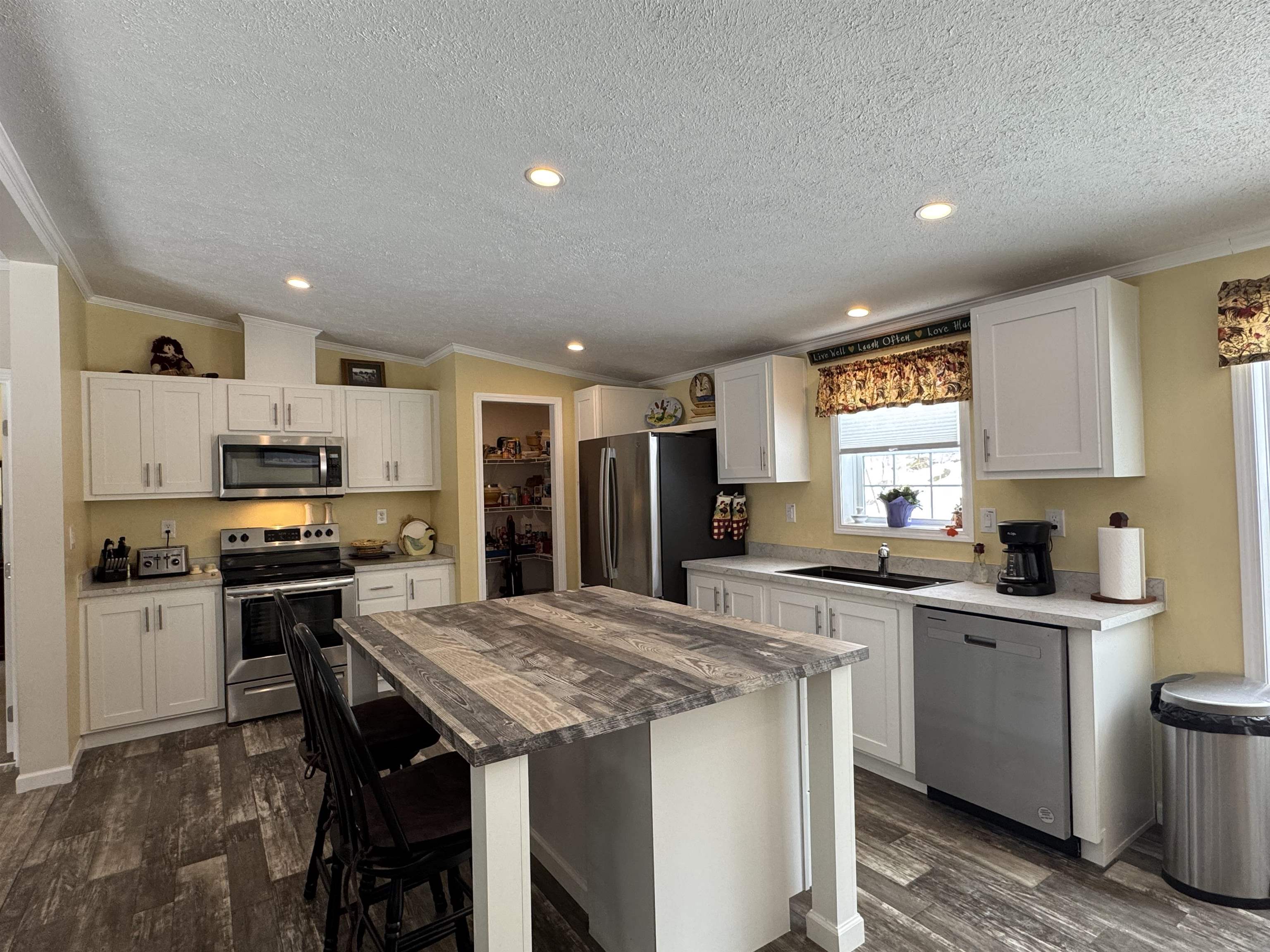 638 Deer Meadow Road Webster, NH 03303 - Photo 7 of 25