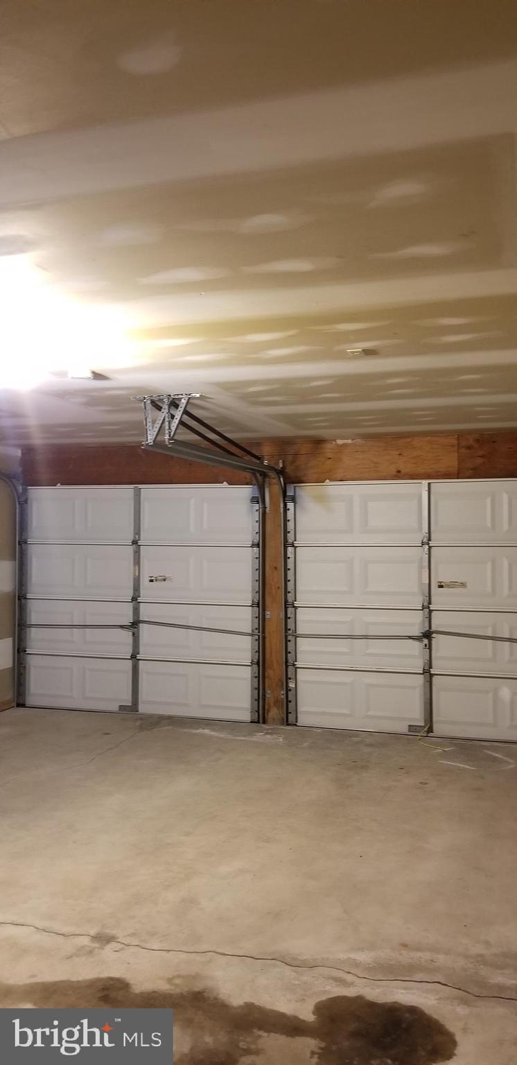 36 Cove Road, Unit 36 Ocean View, DE 19970 - Photo 25 of 25 Interior 2 car garage