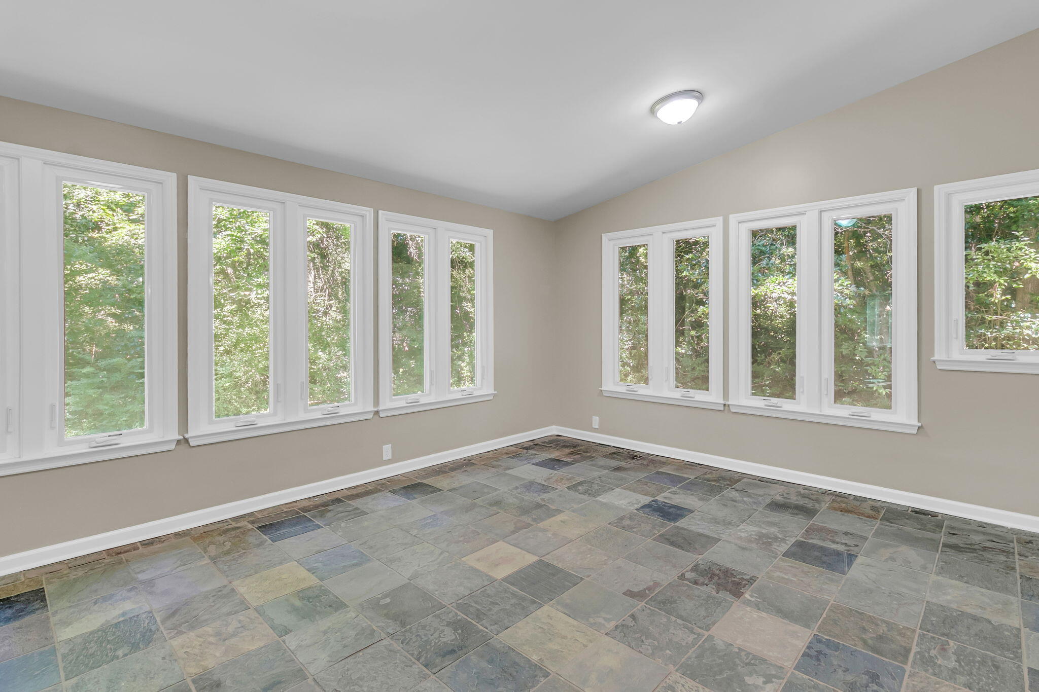 109 Halcyon Road Summerville, SC 29483 - Photo 19 of 45