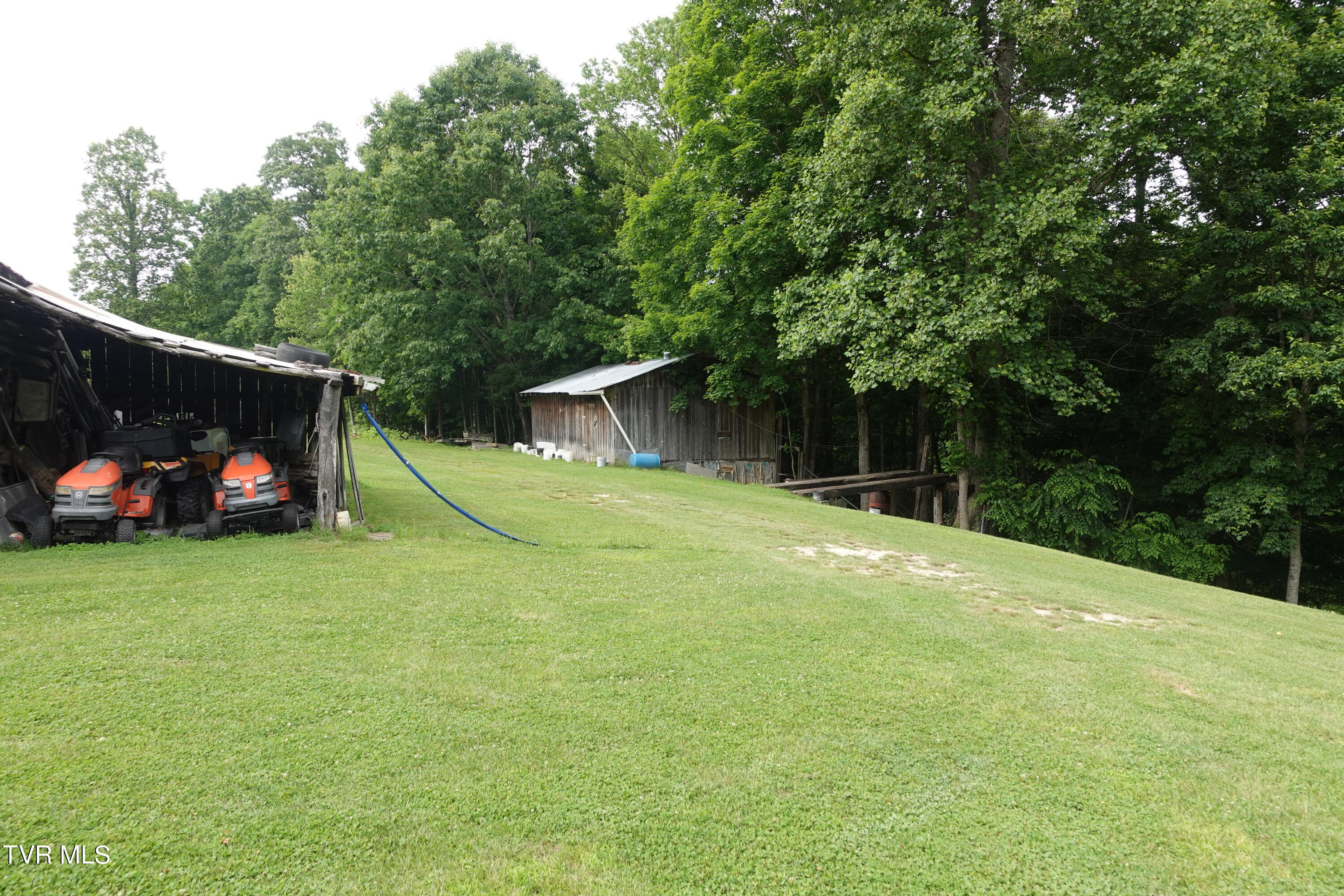 639 Dream Farm Road Birchleaf, VA 24220 - Photo 76 of 153 DSC00278