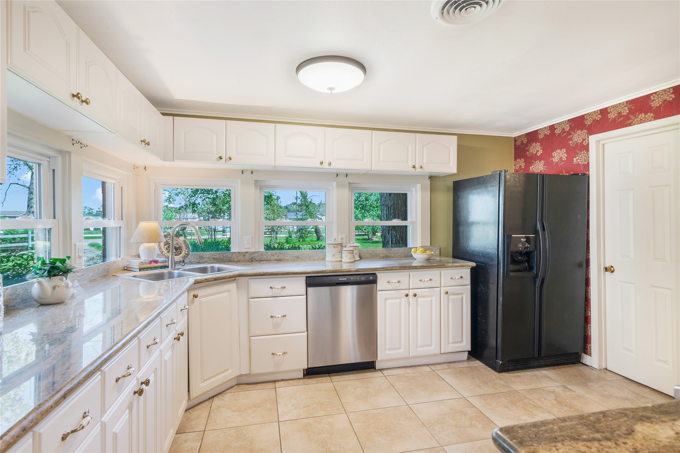 15552 Schank Road Conroe, TX 77306 - Photo 13 of 50