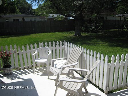 1920 Ector Road Jacksonville, FL 32211 - Photo 21 of 23 a view of a chairs and table in patio