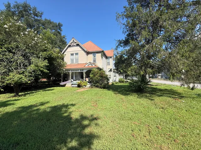 $130,000 | 1700 Marion Avenue, South Pittsburg, TN 37380