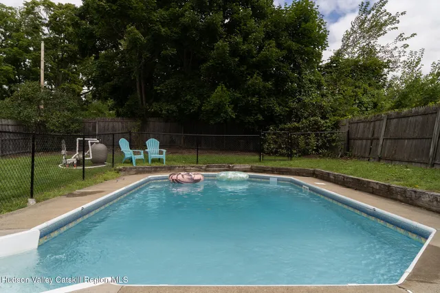 $3,300 | 78 2nd Street, Athens, NY 12015