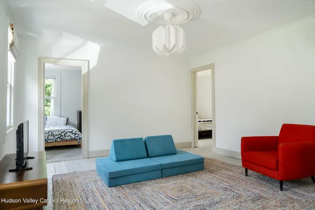 $3,300 | 78 2nd Street, Athens, NY 12015