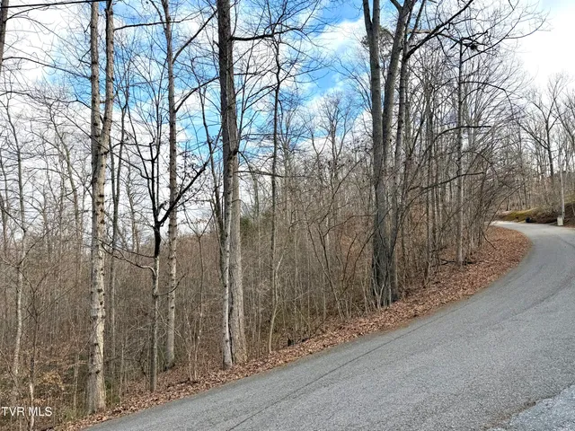 $48,850 | 6-7 Skyline Drive, Unit 6&7, Bristol, TN 37620