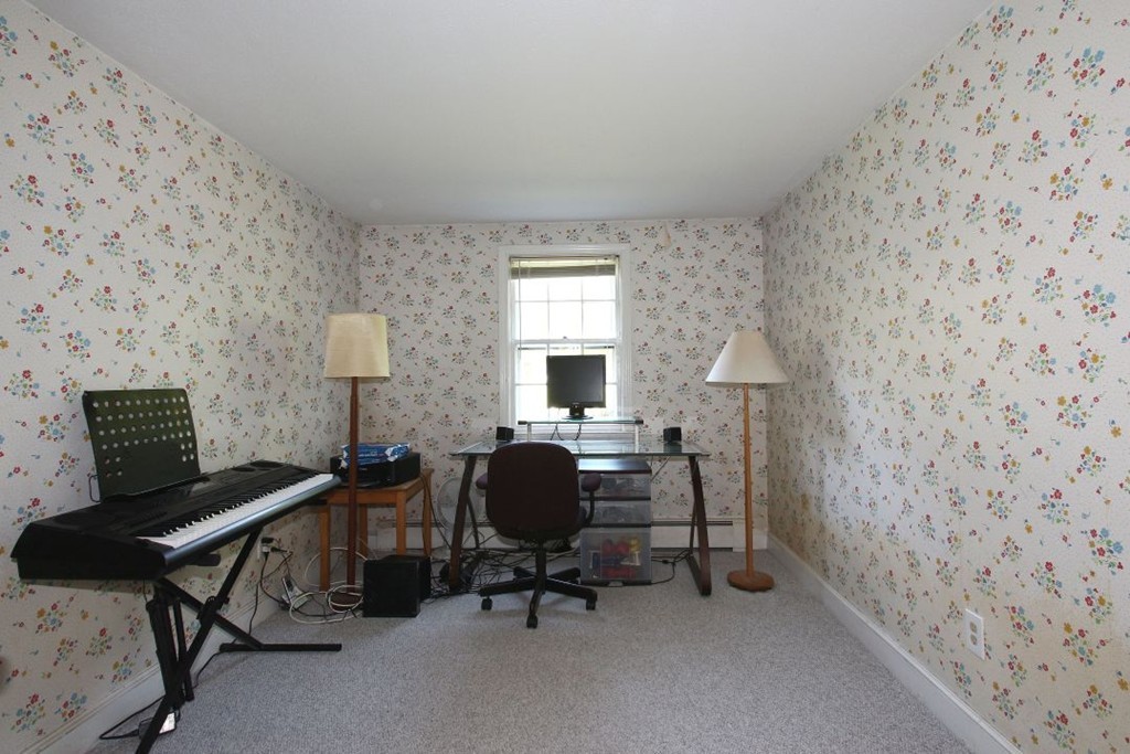 15 York Road Wayland, MA 01778 - Photo 19 of 26 Gallery Image 19