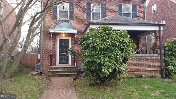$5,800 | 4440 Albemarle Street Northwest, Washington, DC 20016