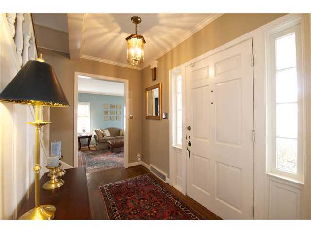 2682 Kent Road Columbus, OH 43221 - Photo 3 of 25
