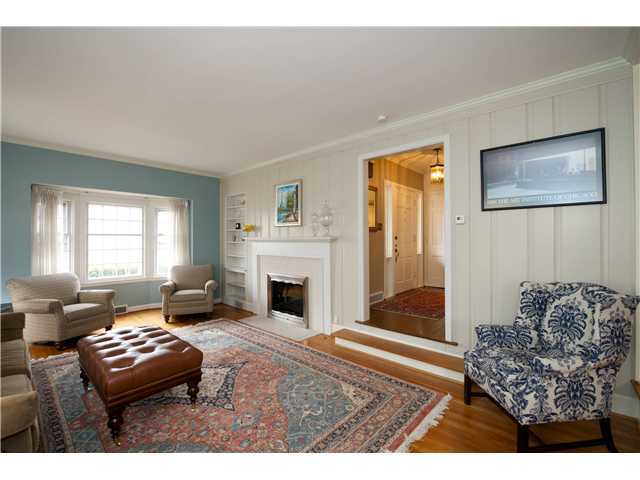 2682 Kent Road Columbus, OH 43221 - Photo 4 of 25