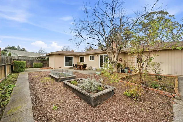 $875,000 | 1808 Sherwood Court, Santa Rosa, CA 95405