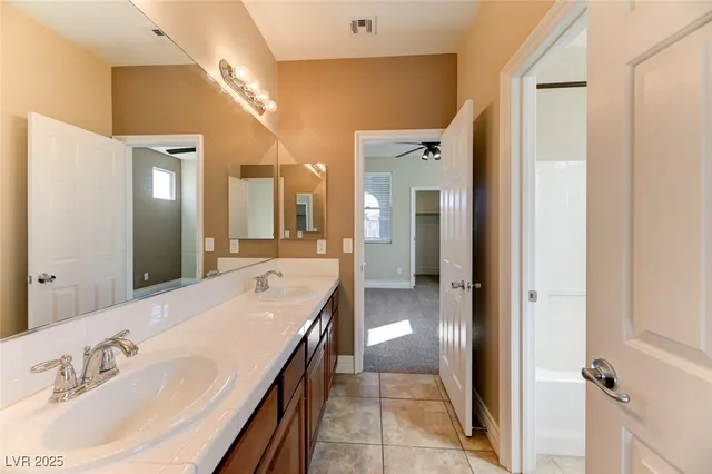 $2,750 | 104 Honors Course Drive, Las Vegas, NV 89148