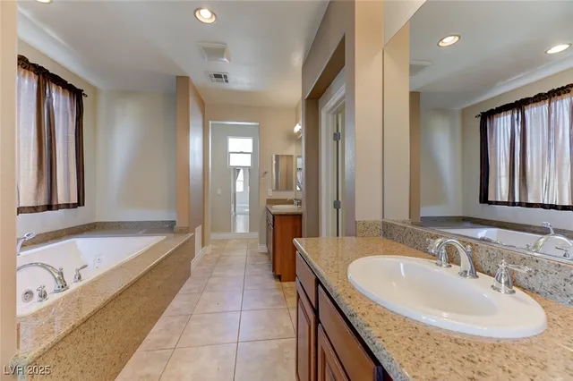 $2,750 | 104 Honors Course Drive, Las Vegas, NV 89148