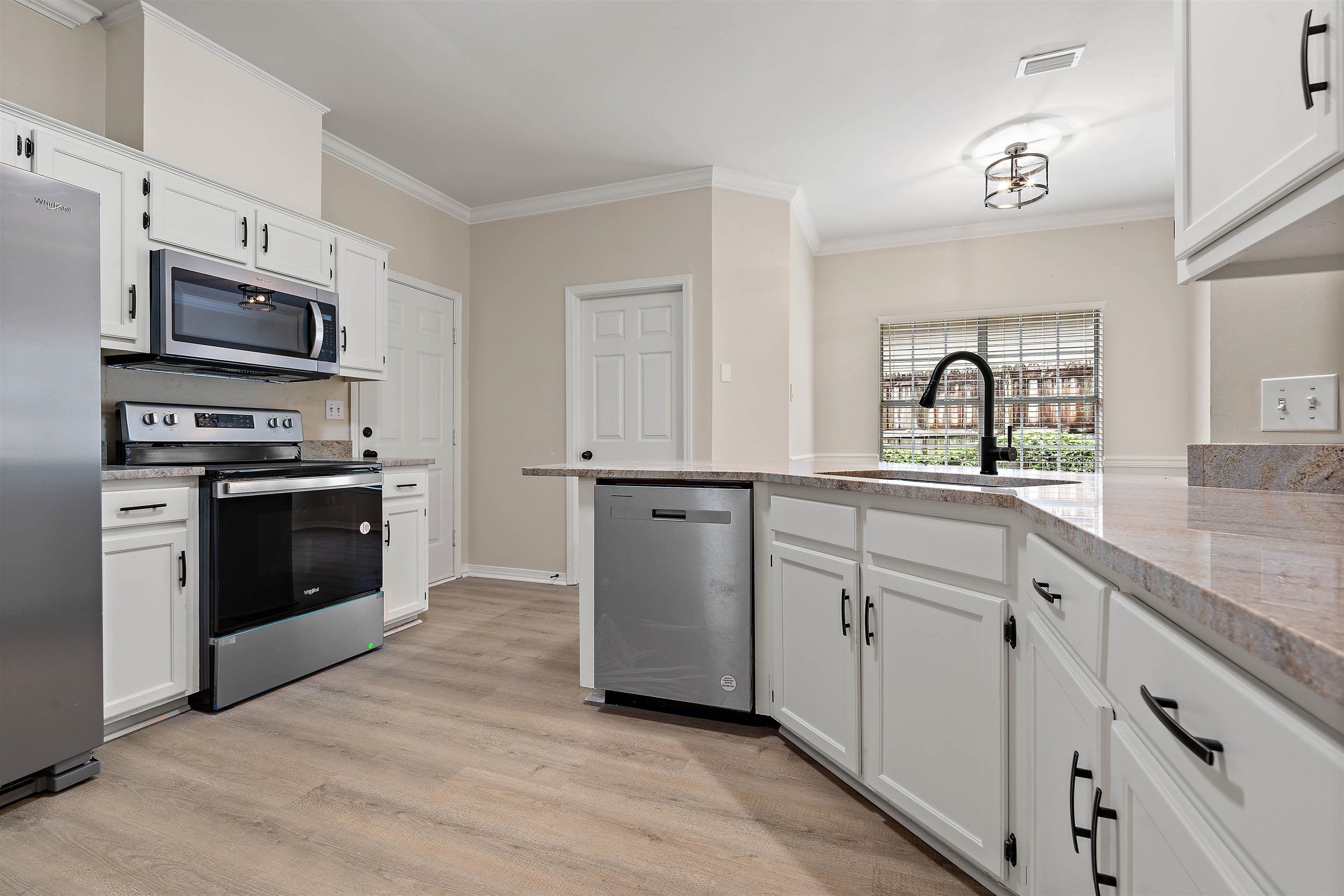 138 Donna Circle Daphne, AL 36526 - Photo 10 of 29