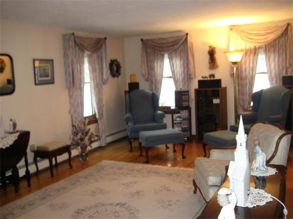 37 Ridge Road Walpole, MA 02081 - Photo 11 of 27 Gallery Image 11