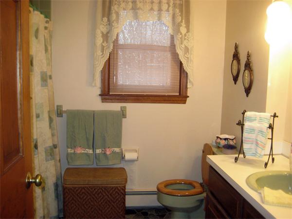 37 Ridge Road Walpole, MA 02081 - Photo 23 of 27 Gallery Image 23