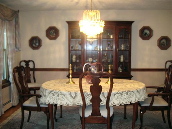 37 Ridge Road Walpole, MA 02081 - Photo 8 of 27 Gallery Image 8