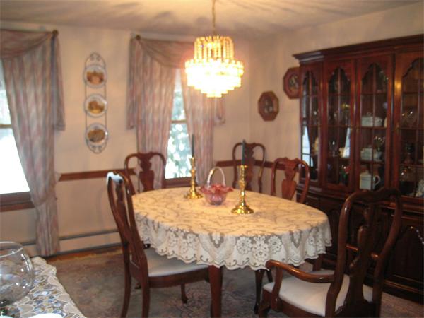 37 Ridge Road Walpole, MA 02081 - Photo 9 of 27 Gallery Image 9