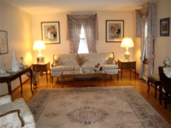 37 Ridge Road Walpole, MA 02081 - Photo 10 of 27 Gallery Image 10