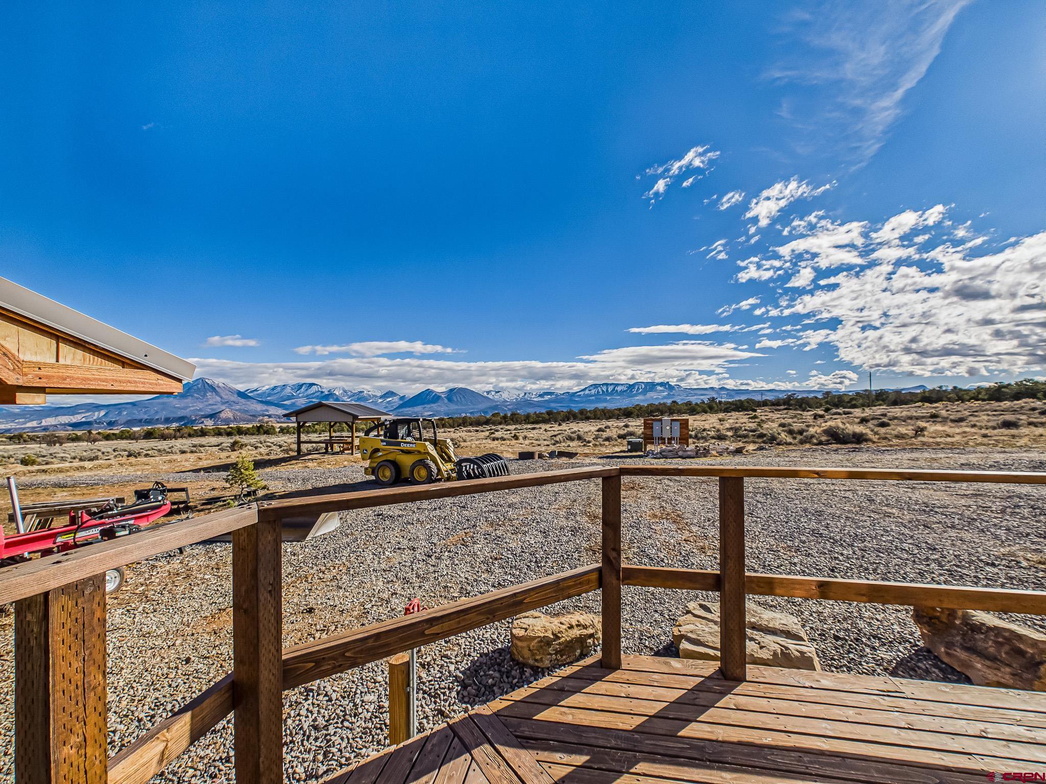 75707 B76 Road Crawford, CO 81415 - Photo 15 of 45 a view of a balcony with an ocean view