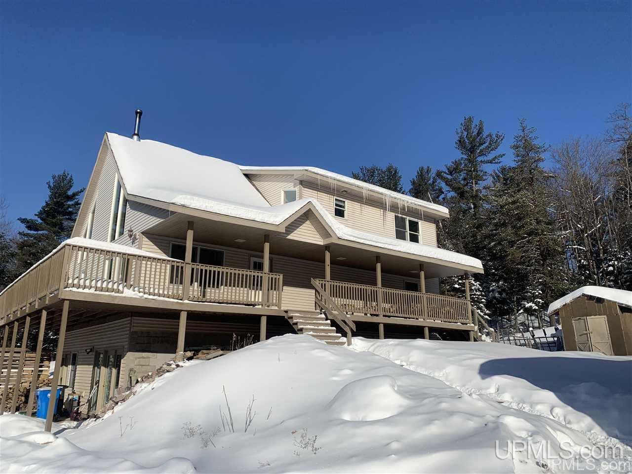 206 Wilderness Road Negaunee, MI 49866 - Photo 2 of 33 Gallery Image 2