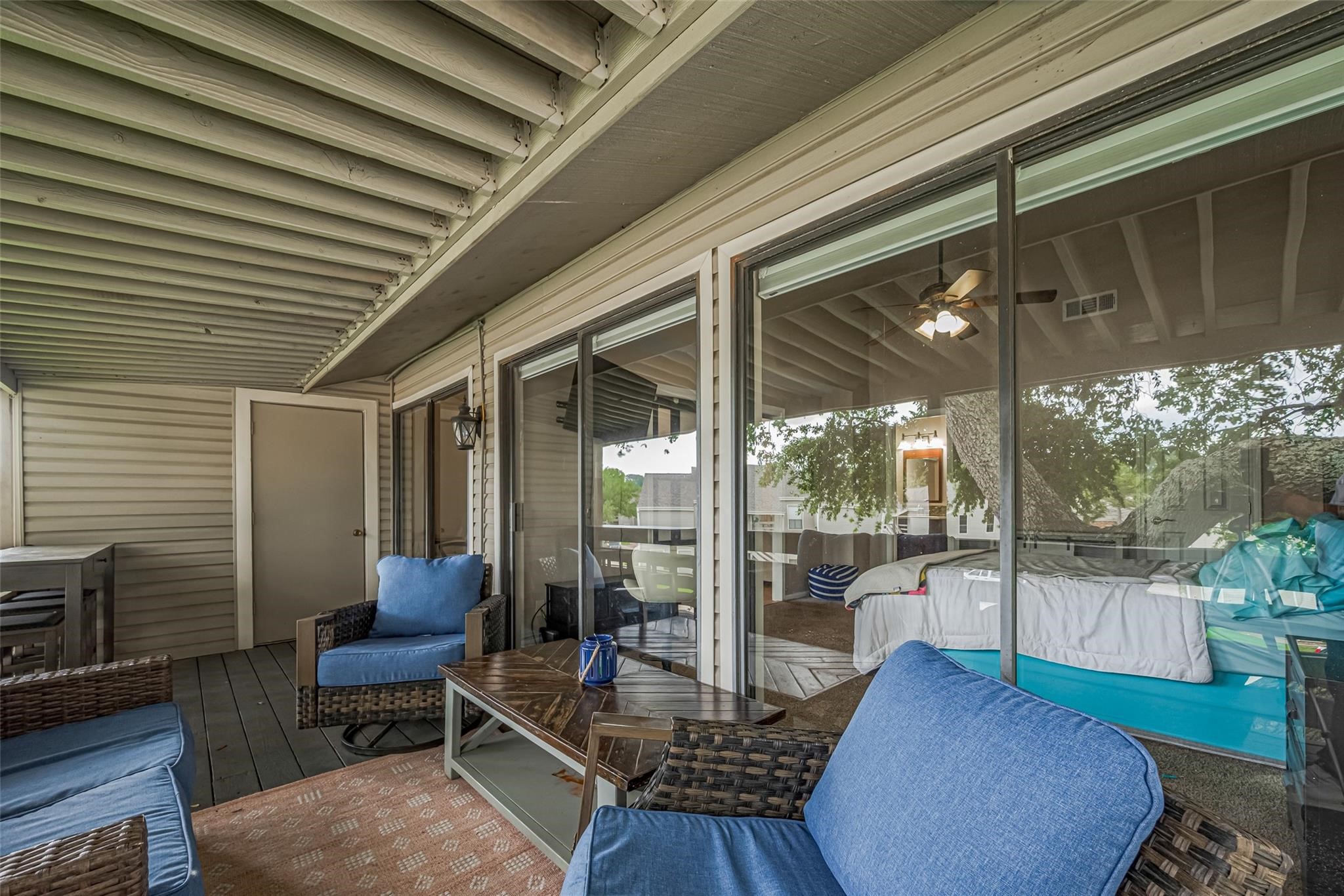 182 April Point Drive North Conroe, TX 77356 - Photo 14 of 17 a balcony with furniture