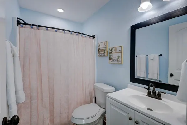 $367,500 | 371 West Misty Oak Lane, Rockport, TX 78382
