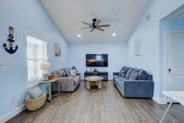 $367,500 | 371 West Misty Oak Lane, Rockport, TX 78382