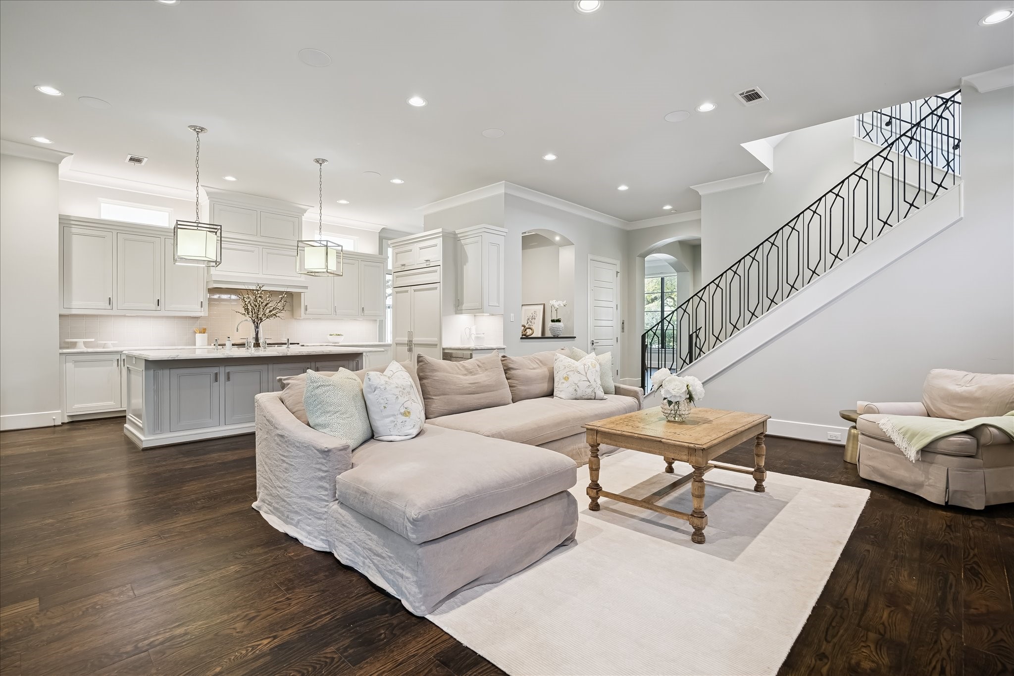 2117 Dickey Place Houston, TX 77019 - Photo 10 of 50