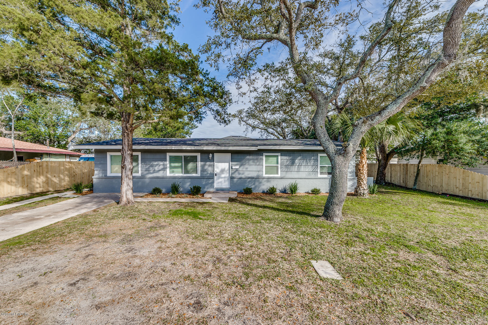 1029 Penman Road Jacksonville Beach, FL 32250 - Photo 3 of 44 Front